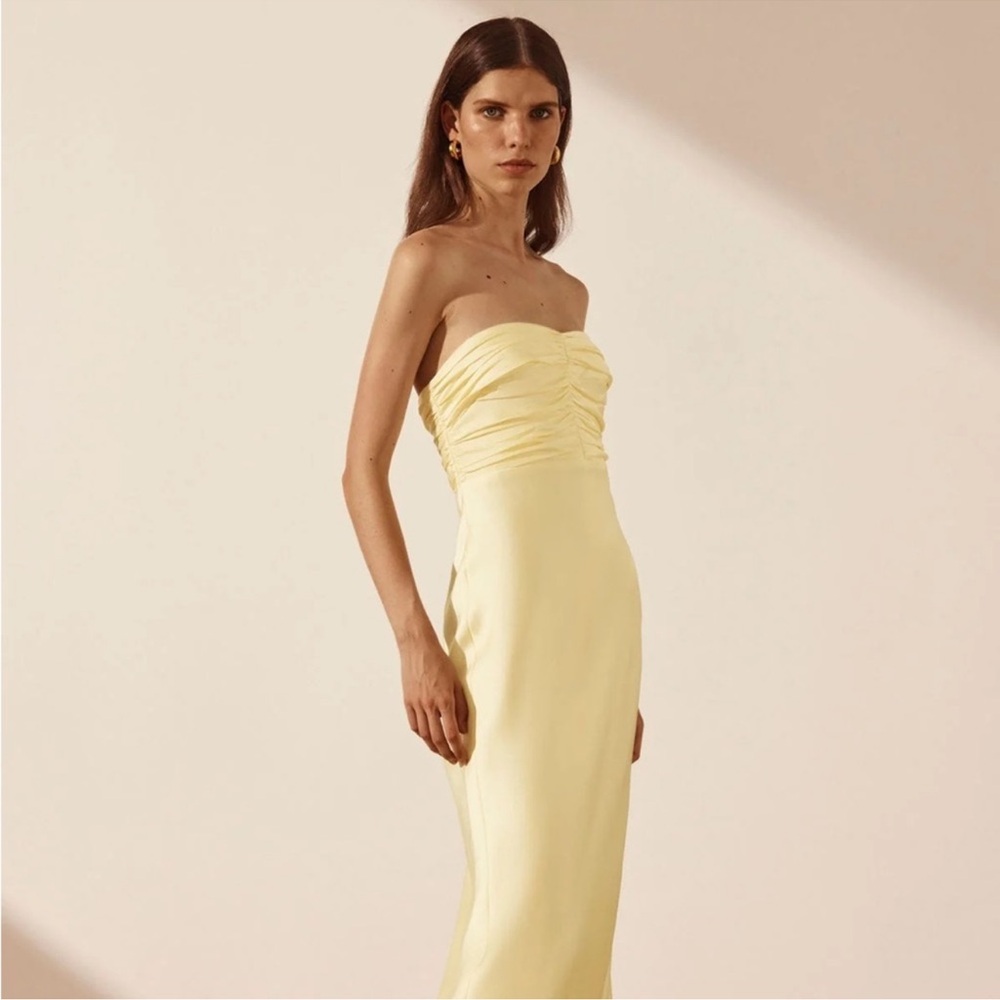 Shona Joy Yellow Strapless Sheath Dress